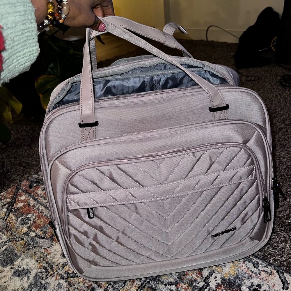 Laptop bag/ Carry on